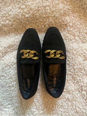 Seychelles Black Loafers with Gold Chain Accent Size 9